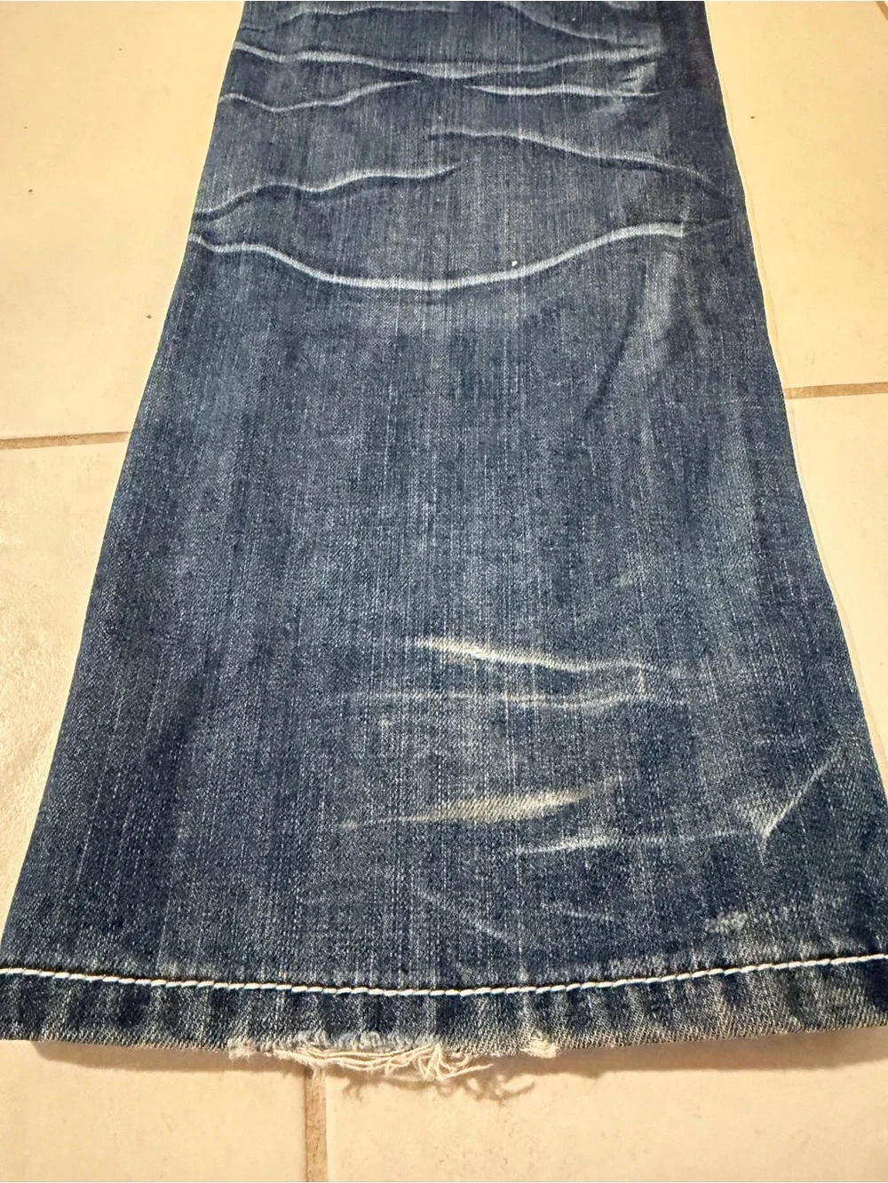 Y2K True Religion Men's Billy Dark Blue Jeans White Stitching